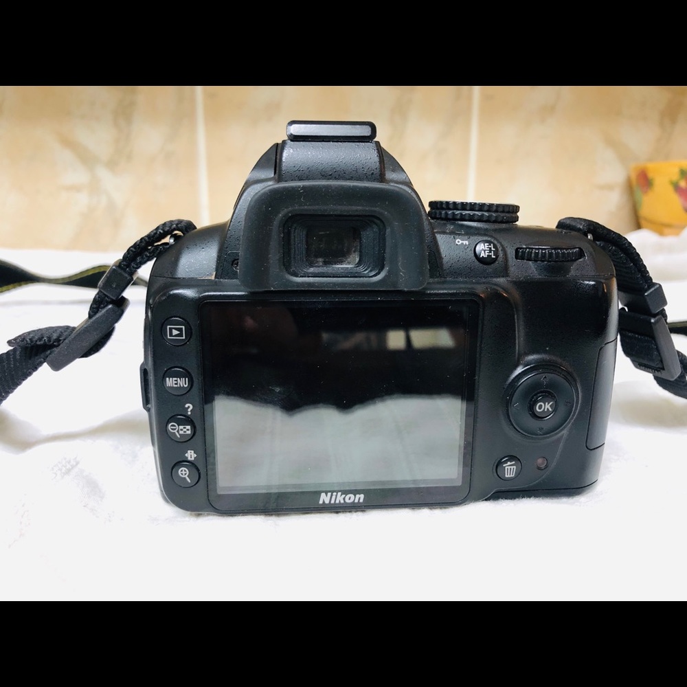 Nikon Camera - Picture 4 of 8